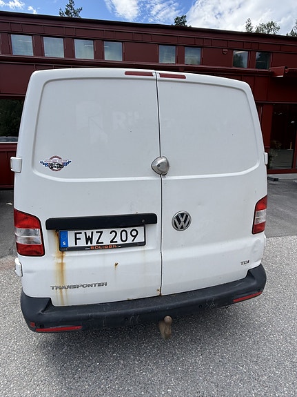 Volkswagen Transporter 3 of 5