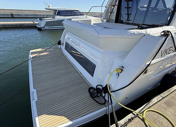 Prestige 460 / Volvo Penta 2 x 440 HK / 2023 / Momsbåt! 4 of 5