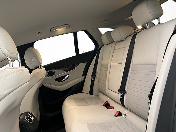 Mercedes-Benz C220 d 17 of 30