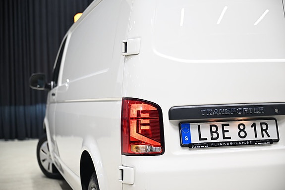 Volkswagen Transporter 16 of 30