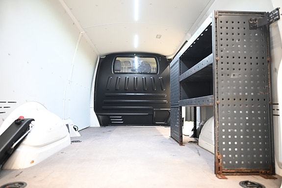 Volkswagen Transporter 9 of 30