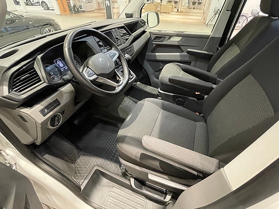 Volkswagen Transporter 4 of 5