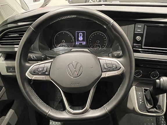 Volkswagen Transporter 3 of 5