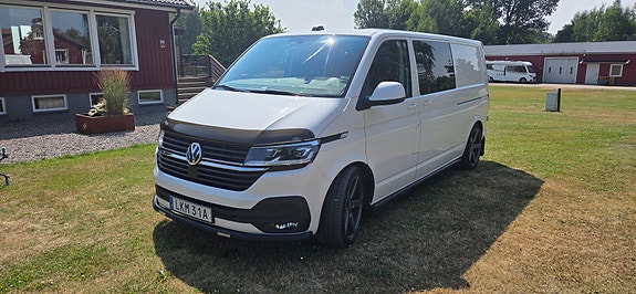 Volkswagen Transporter 2 of 5
