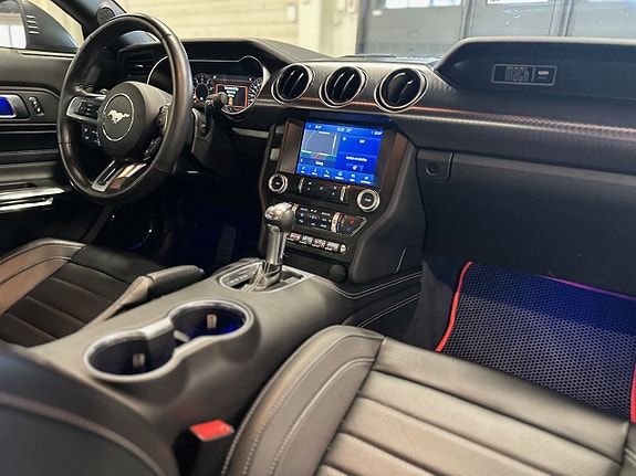 Ford Mustang 15 of 22