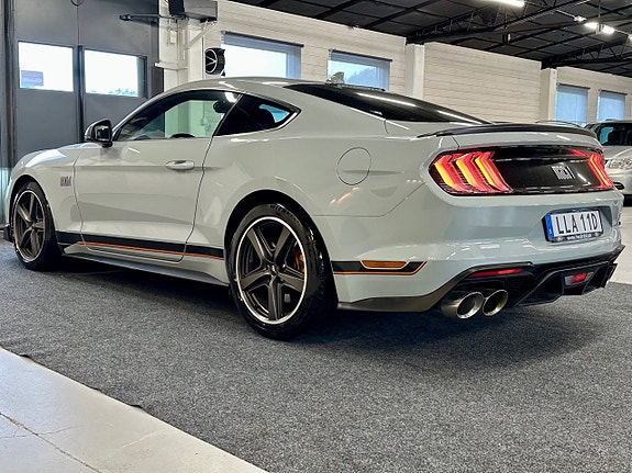 Ford Mustang 6 of 22