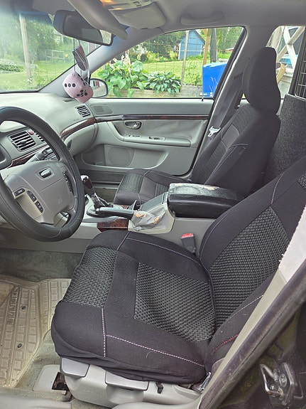 Volvo S80 2 of 8