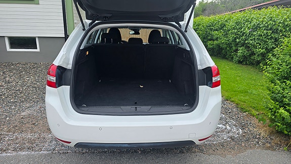 Peugeot 308 SW 5 of 16