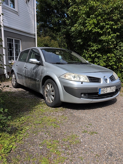 Renault Megane II 3 of 5