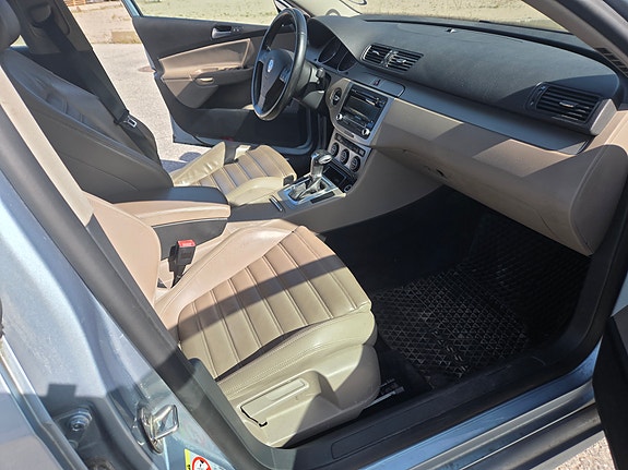 Volkswagen Passat 9 of 9