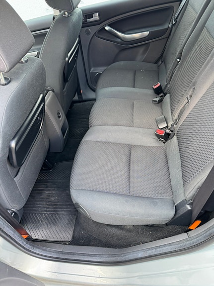 Ford C-Max 6 of 6