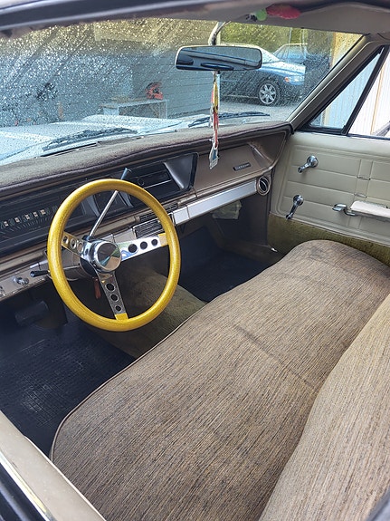 Chevrolet Impala 4 of 5