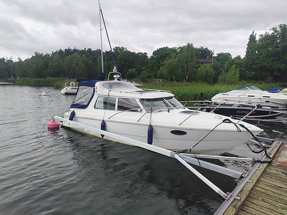 BELLA Falcon Fantino  26

KAD 43 PA från 2004 230 HK. 3 of 5