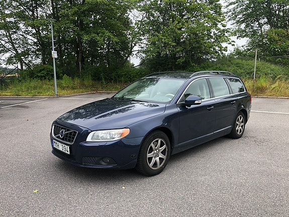 Volvo V70 6 of 8
