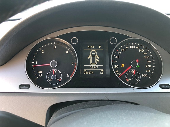 Volkswagen Passat 6 of 7