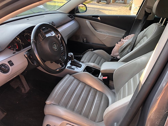 Volkswagen Passat 3 of 7
