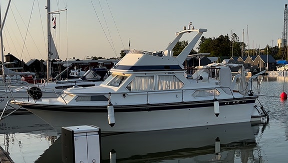 HSÖ30 Flybridge 3 of 5