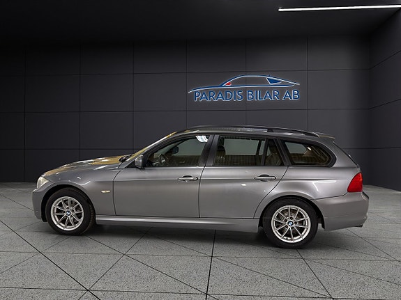 BMW 318i 2 of 5