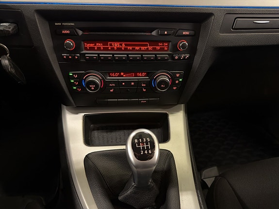 BMW 318i 27 of 30