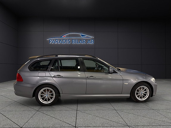 BMW 318i 6 of 30