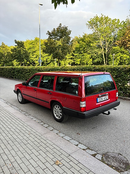 Volvo 940 2 of 5