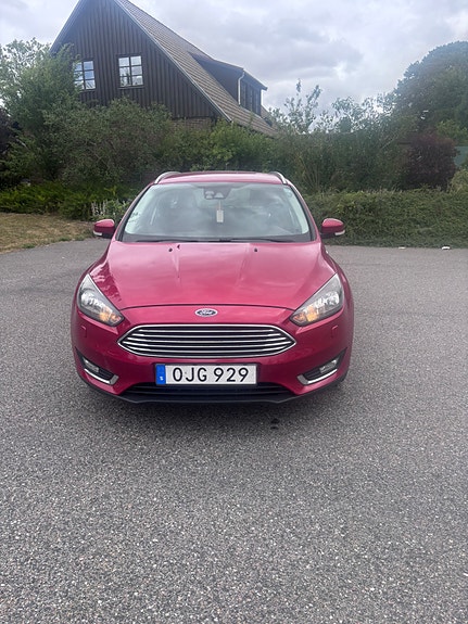Ford Focus 3 of 5