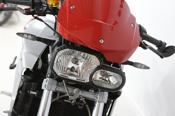 BMW F 800 R 4 of 8