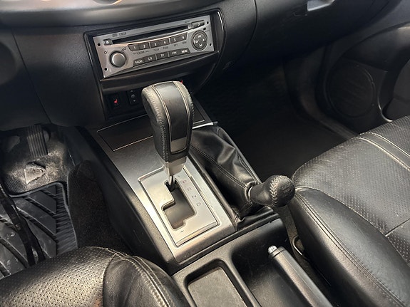 Mitsubishi L200 12 of 16