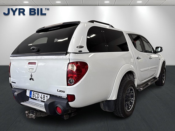 Mitsubishi L200 3 of 16