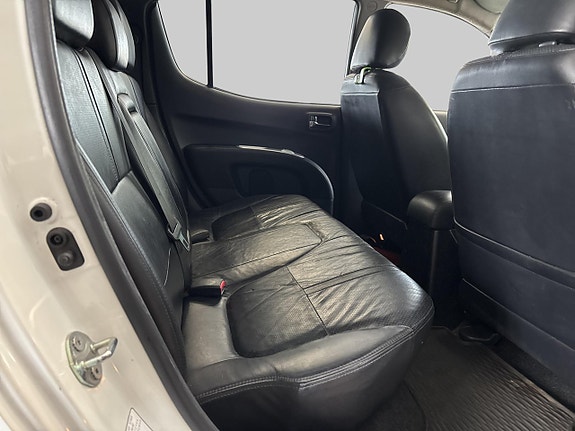 Mitsubishi L200 16 of 16