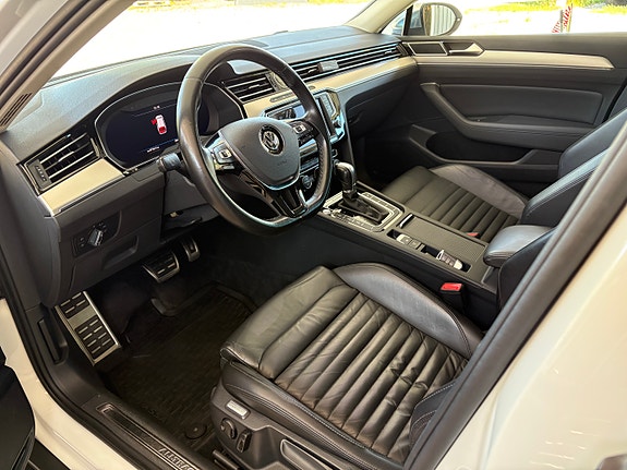Volkswagen Passat Alltrack 5 of 5