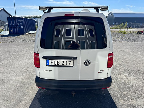 Volkswagen Caddy Maxi 4 of 27