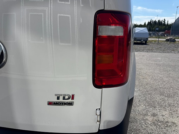 Volkswagen Caddy Maxi 25 of 27
