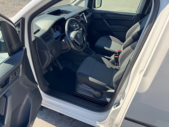 Volkswagen Caddy Maxi 9 of 27