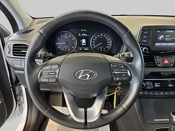 Hyundai i30 11 of 23