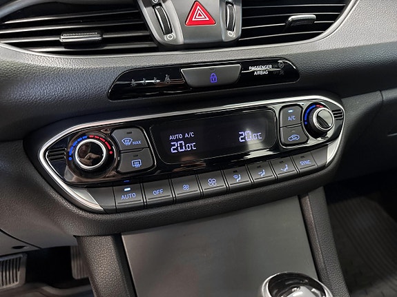 Hyundai i30 14 of 23
