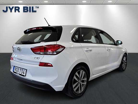 Hyundai i30 3 of 23