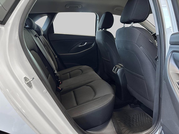 Hyundai i30 18 of 23