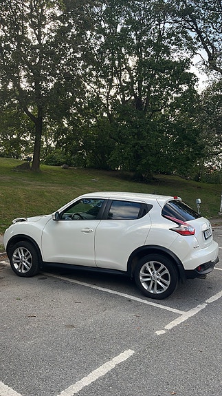 Nissan Juke 2 of 5