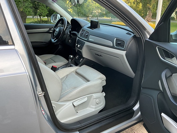 Audi Q3 13 of 15