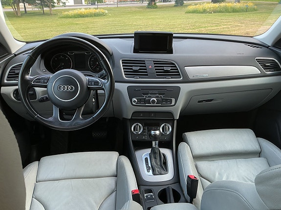 Audi Q3 14 of 15