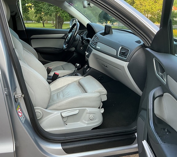 Audi Q3 12 of 15