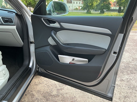Audi Q3 11 of 15