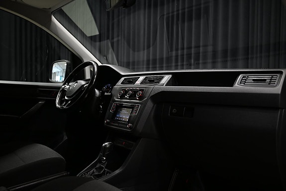 Volkswagen Caddy Maxi 17 of 25