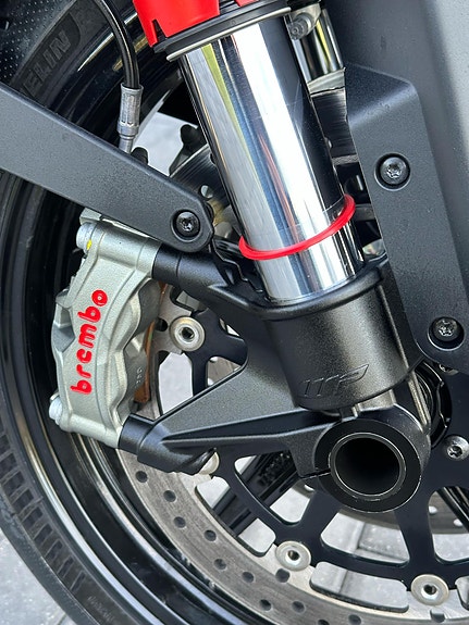 KTM 1290 Super Duke R 4 of 14