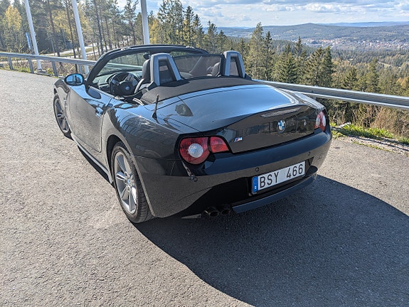 BMW Z4 2 of 13