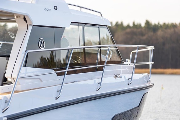 Aquador 400 HT/2 x Volvo Penta 320 hk /2025 / Passa på! 3 of 12