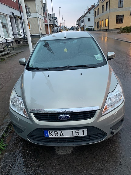 Ford Focus 2 of 5