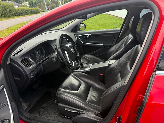 Volvo V60 5 of 5
