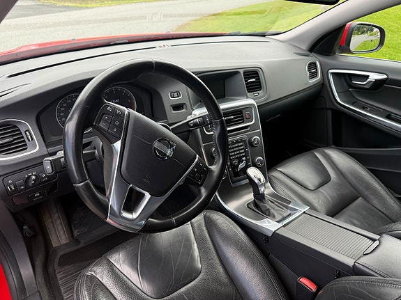 Volvo V60 6 of 11